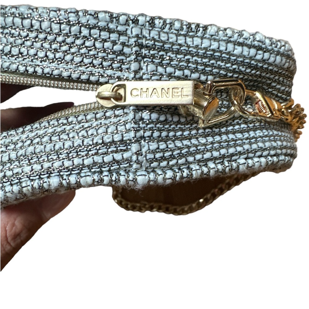 AUTHENTIC Chanel Tweed Beauty novelty bag (Grey Colored) - Picture 5 of 10